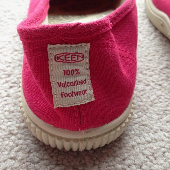 Keen Canvas Slip ons- Like New - Picture 3 of 6